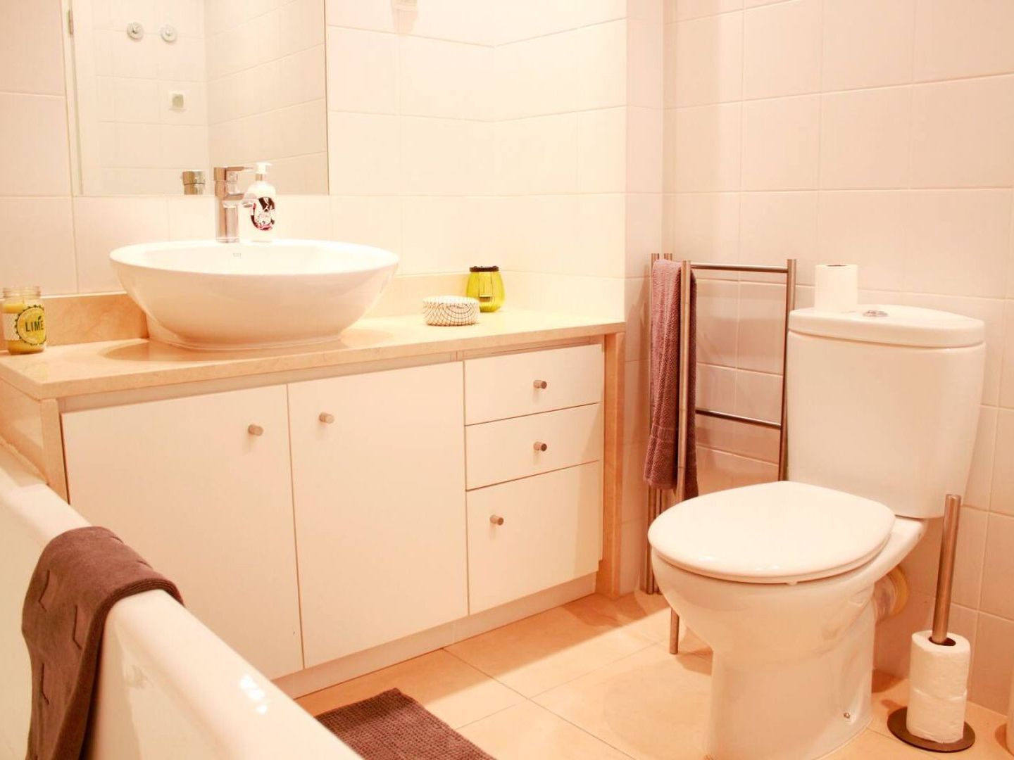 Joivy Modern 1-Bed Apt With Terrace, Moments From Sao Bento Palace Lissabon Exterior foto