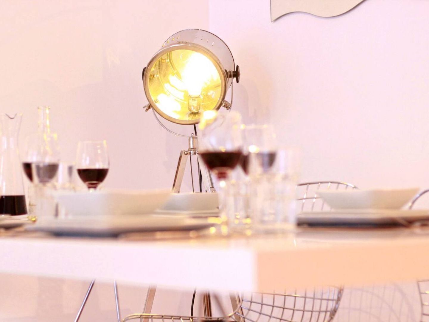 Joivy Modern 1-Bed Apt With Terrace, Moments From Sao Bento Palace Lissabon Exterior foto